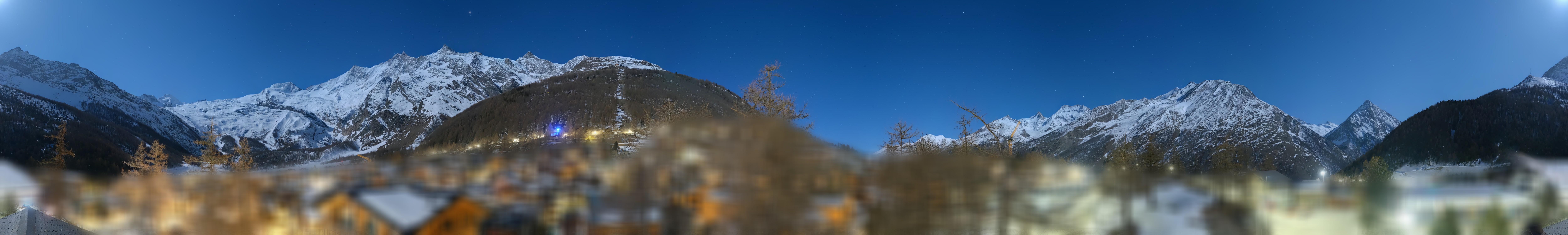 Archiv Foto Webcam Saas Fee: Blick in den Ortskern