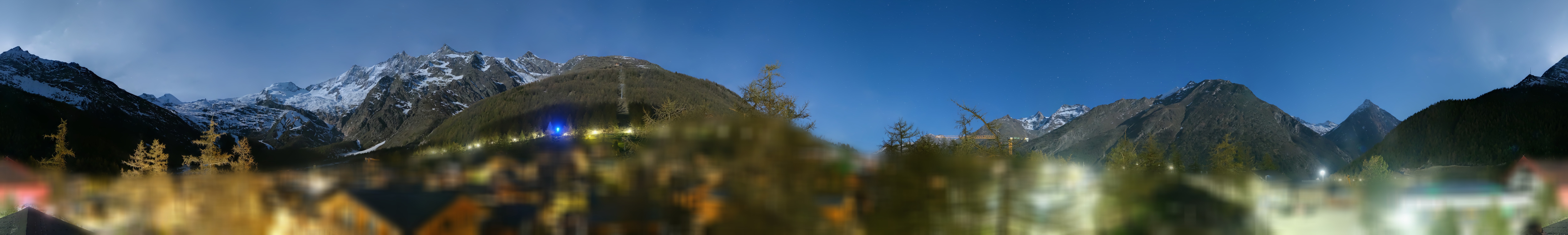 Archiv Foto Webcam Saas Fee: Blick in den Ortskern
