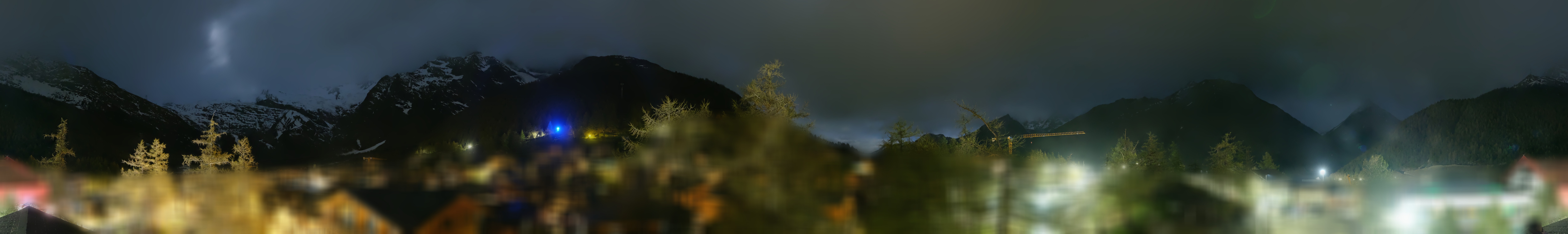 Archiv Foto Webcam Saas Fee: Blick in den Ortskern