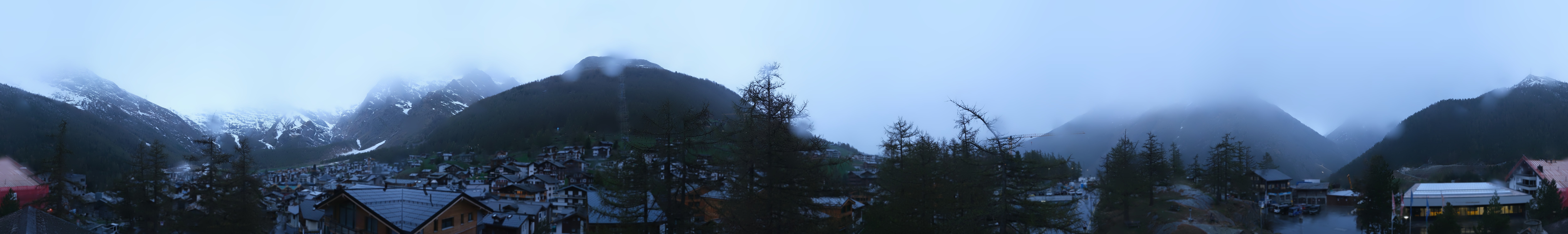 Archiv Foto Webcam Saas Fee: Blick in den Ortskern