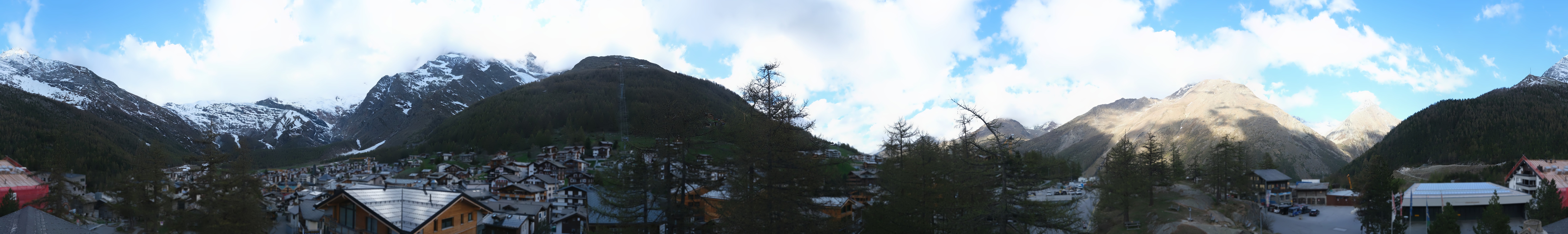 Archiv Foto Webcam Saas Fee: Blick in den Ortskern