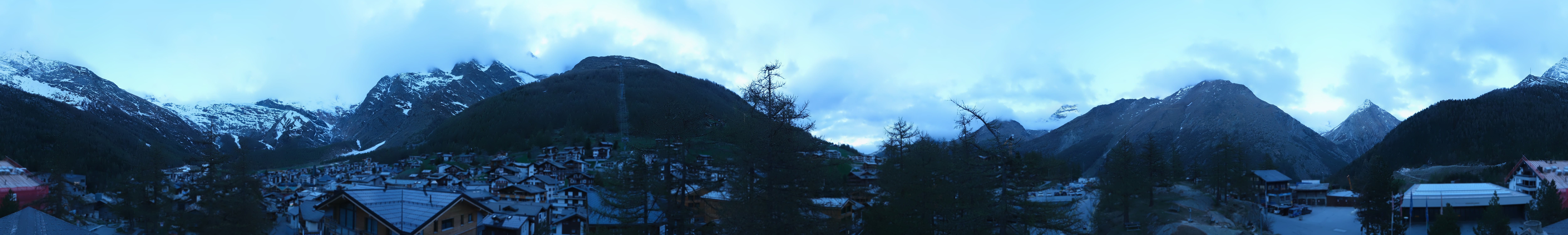 Archiv Foto Webcam Saas Fee: Blick in den Ortskern