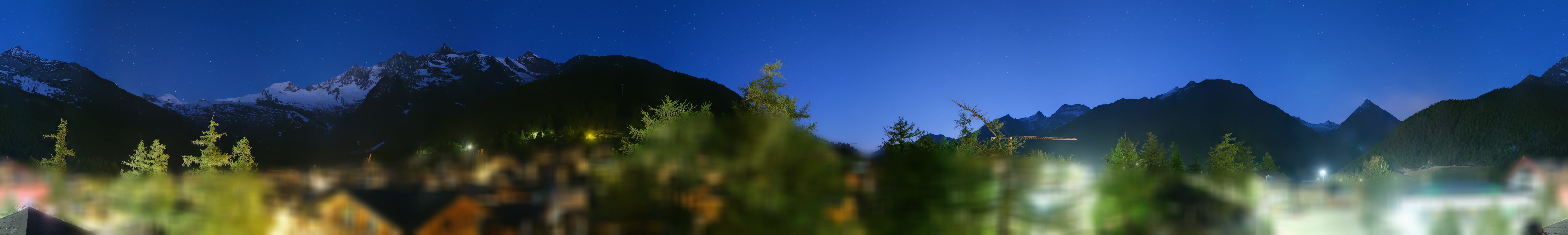 Archiv Foto Webcam Saas Fee: Blick in den Ortskern