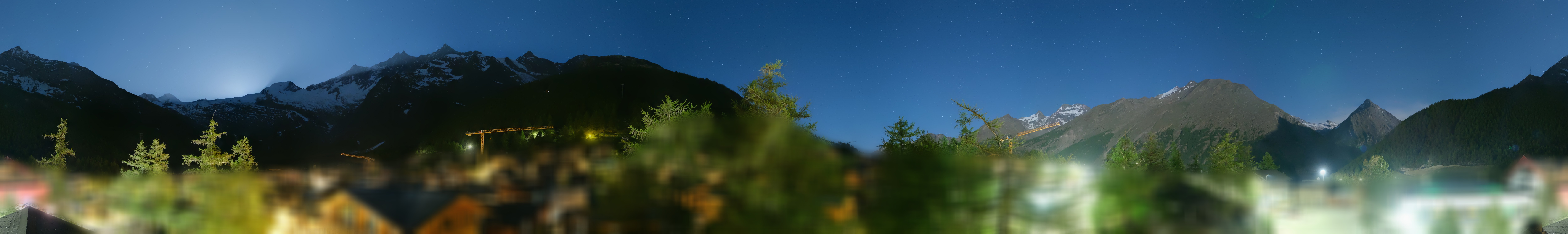 Archiv Foto Webcam Saas Fee: Blick in den Ortskern
