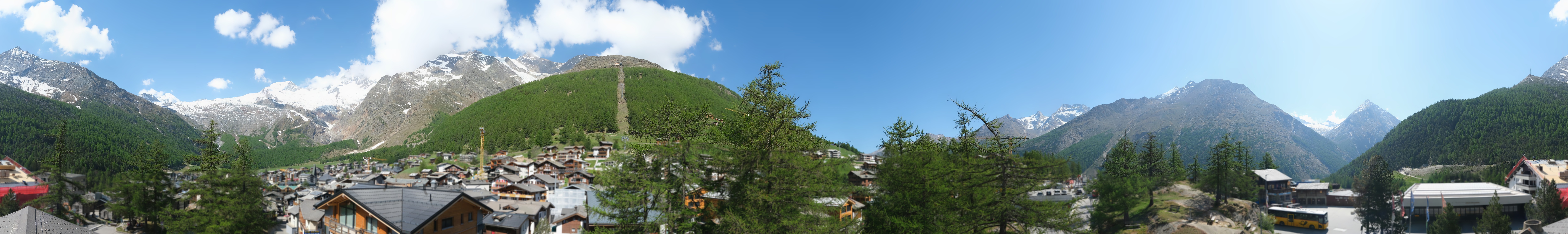 Archiv Foto Webcam Saas Fee: Blick in den Ortskern