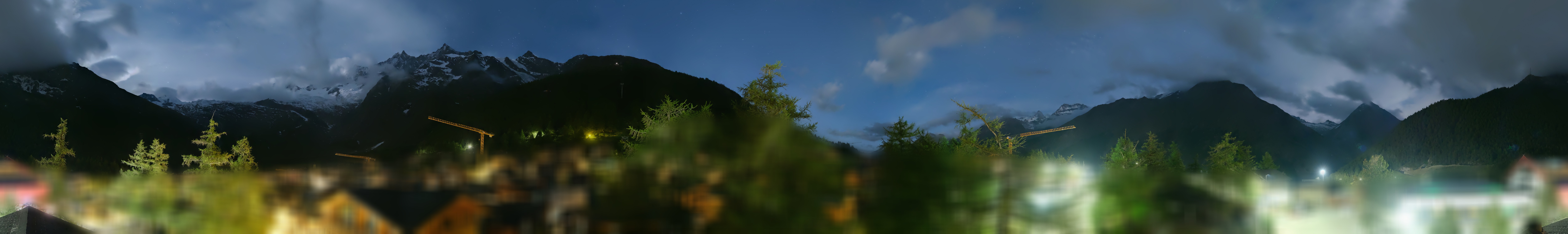 Archiv Foto Webcam Saas Fee: Blick in den Ortskern
