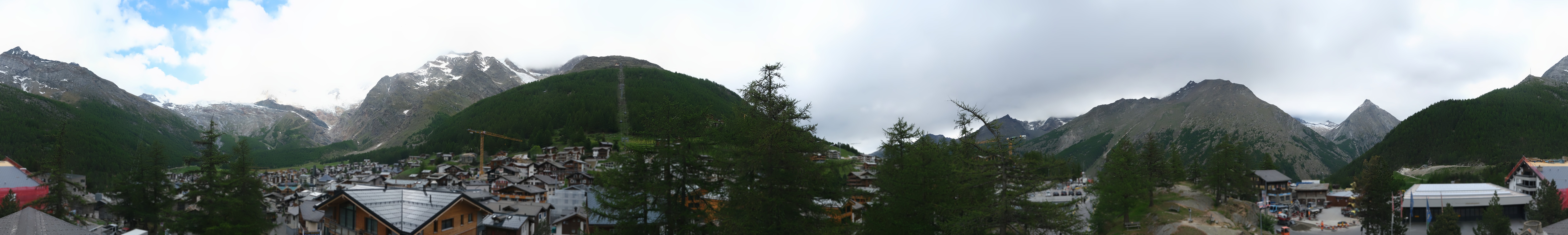 Archiv Foto Webcam Saas Fee: Blick in den Ortskern