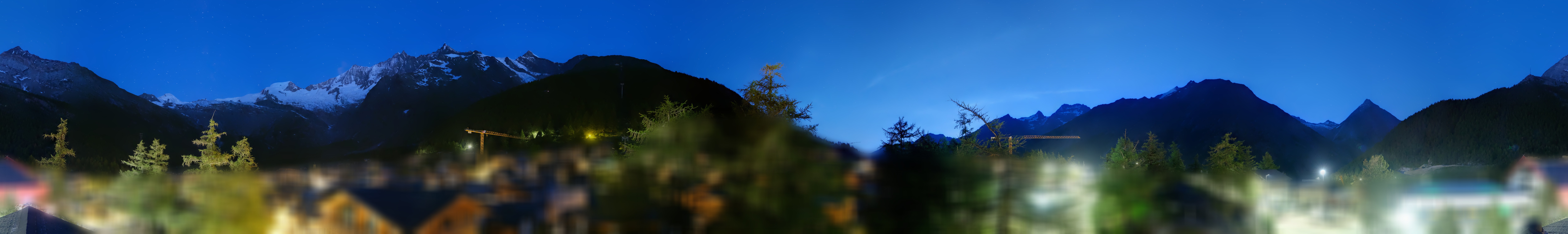 Archiv Foto Webcam Saas Fee: Blick in den Ortskern