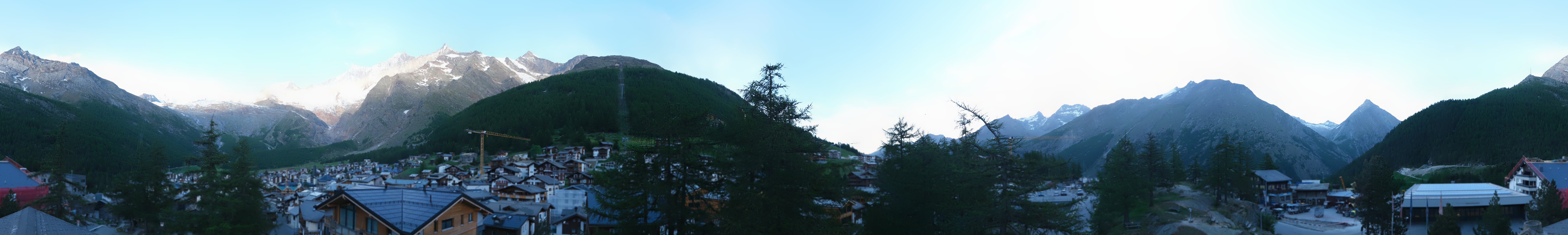 Archiv Foto Webcam Saas Fee: Blick in den Ortskern
