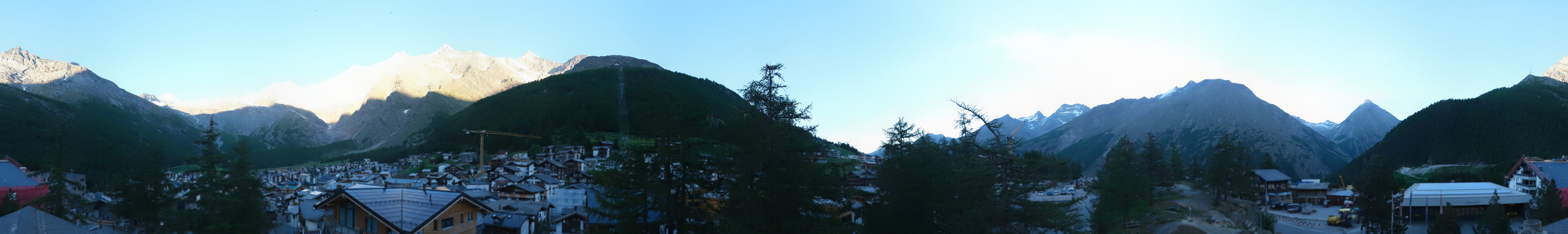 Archiv Foto Webcam Saas Fee: Blick in den Ortskern