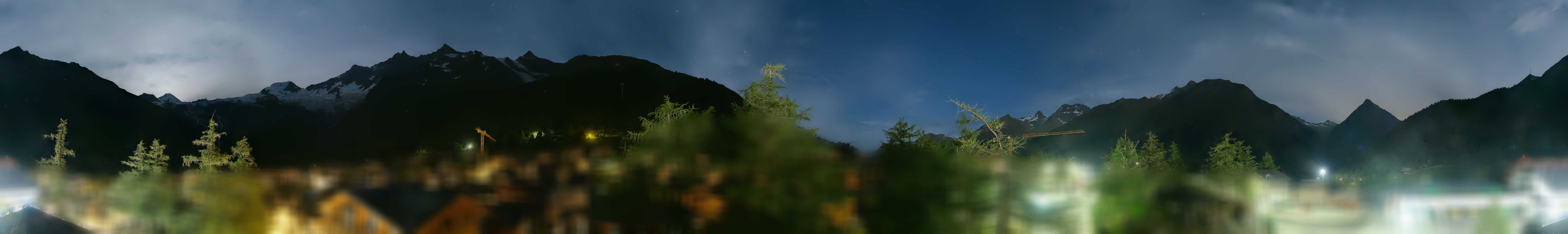 Archiv Foto Webcam Saas Fee: Blick in den Ortskern