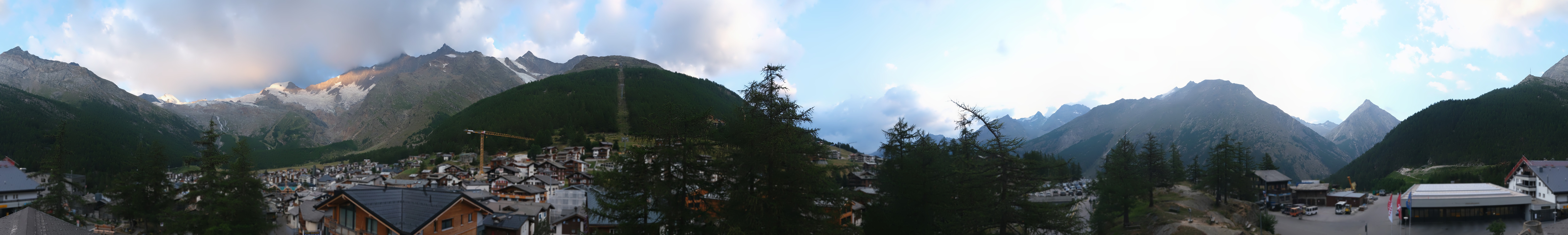 Archiv Foto Webcam Saas Fee: Blick in den Ortskern