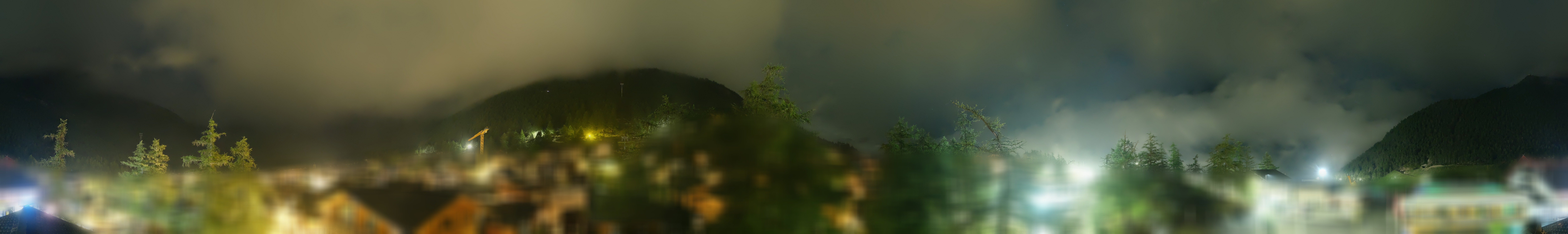 Archiv Foto Webcam Saas Fee: Blick in den Ortskern