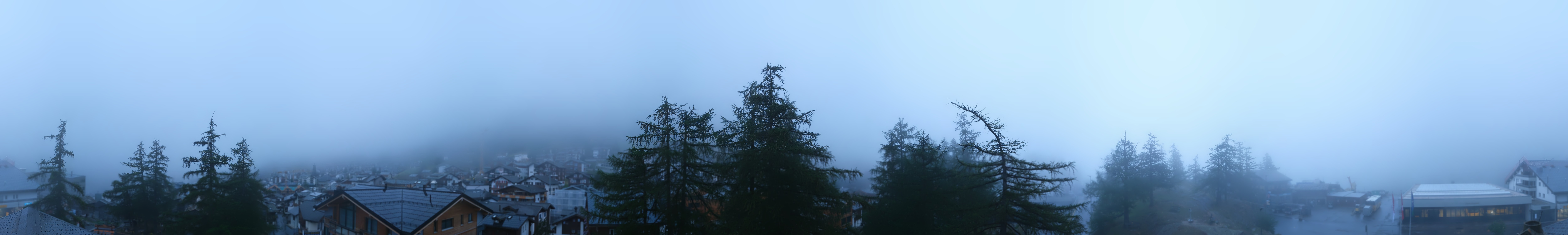 Archiv Foto Webcam Saas Fee: Blick in den Ortskern