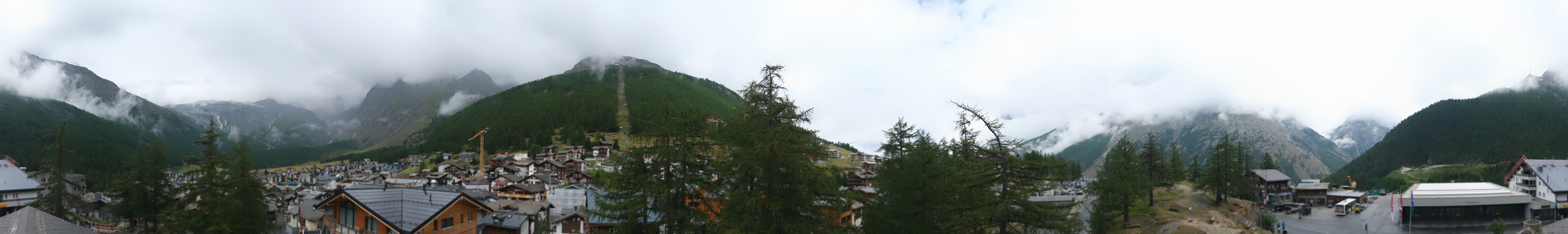 Archiv Foto Webcam Saas Fee: Blick in den Ortskern