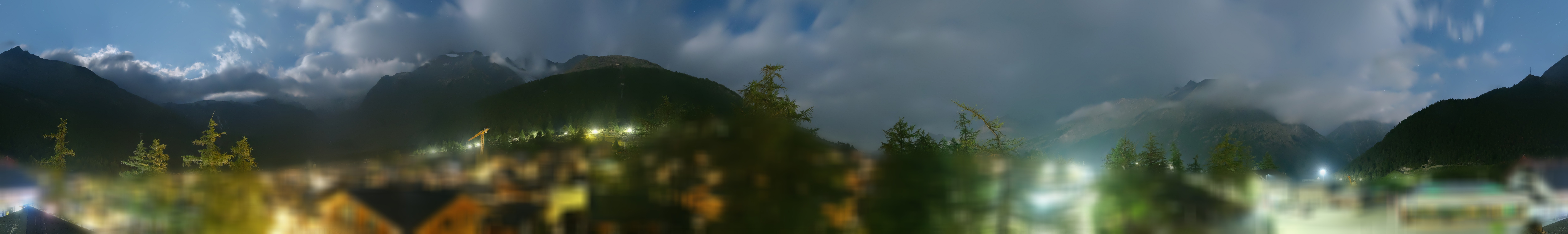 Archiv Foto Webcam Saas Fee: Blick in den Ortskern