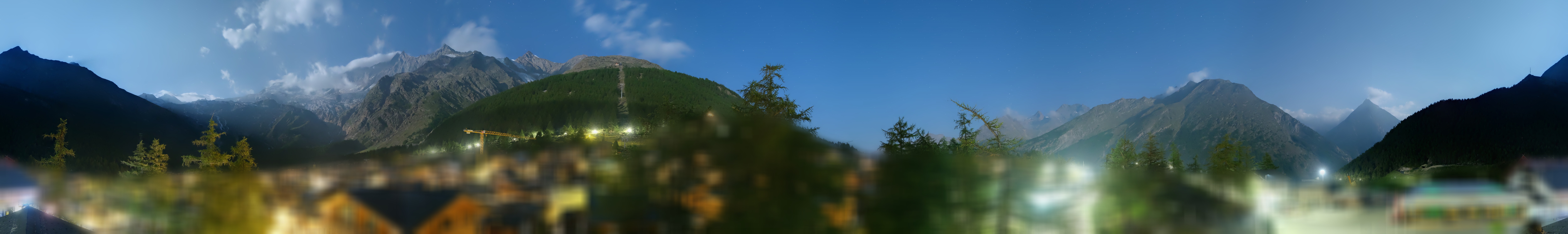 Archiv Foto Webcam Saas Fee: Blick in den Ortskern