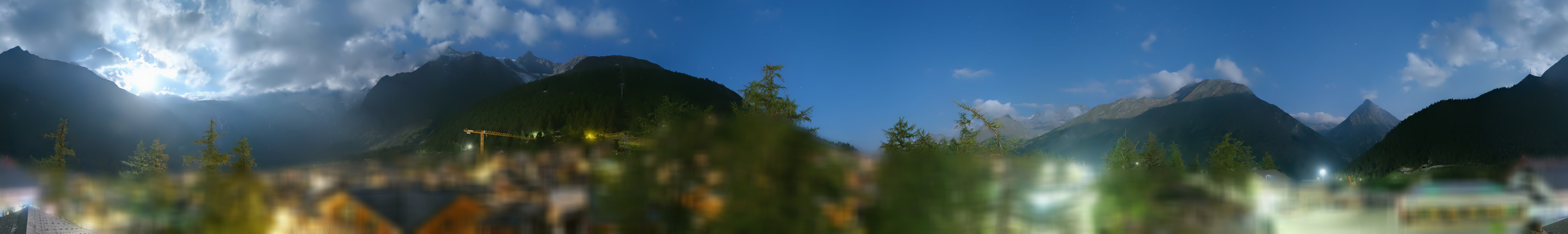 Archiv Foto Webcam Saas Fee: Blick in den Ortskern