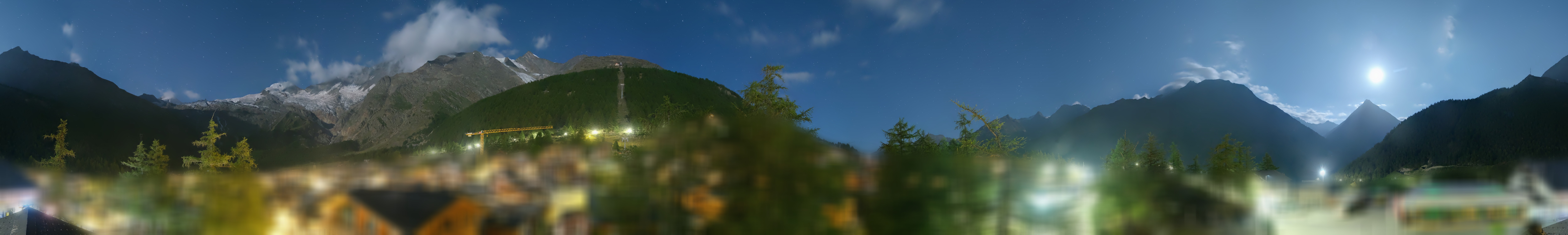 Archiv Foto Webcam Saas Fee: Blick in den Ortskern