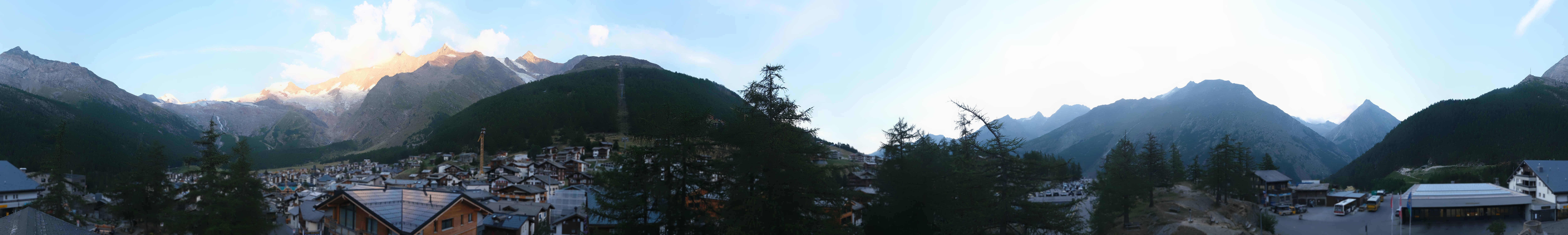 Archiv Foto Webcam Saas Fee: Blick in den Ortskern