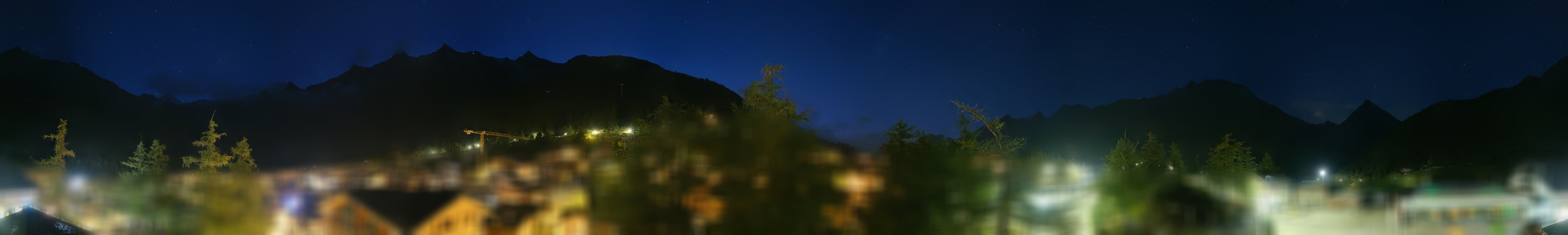 Archiv Foto Webcam Saas Fee: Blick in den Ortskern