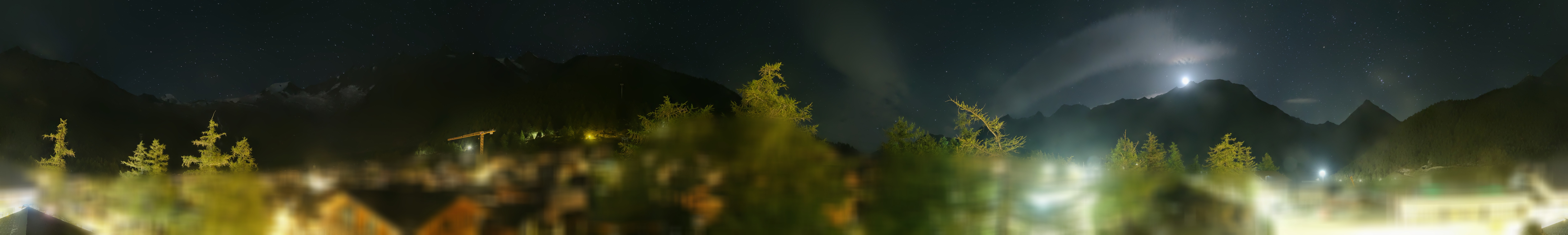 Archiv Foto Webcam Saas Fee: Blick in den Ortskern