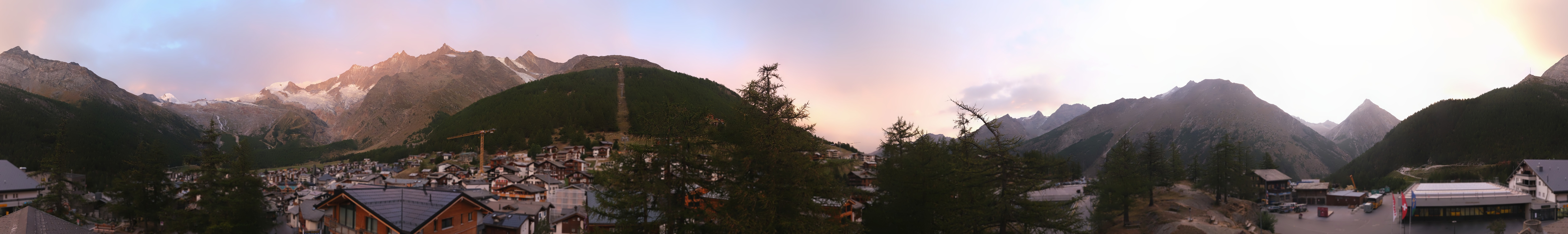 Archiv Foto Webcam Saas Fee: Blick in den Ortskern