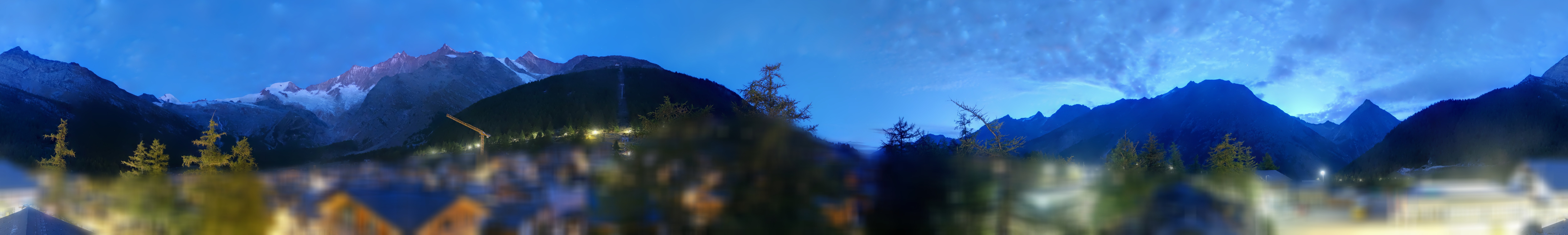 Archiv Foto Webcam Saas Fee: Blick in den Ortskern