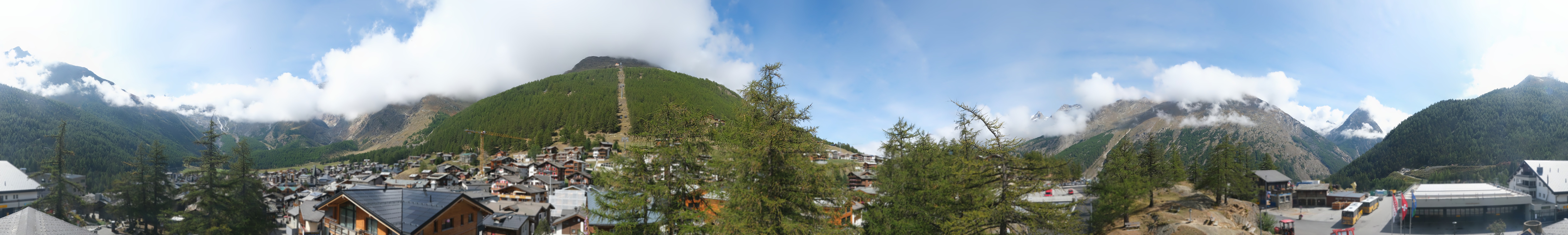 Archiv Foto Webcam Saas Fee: Blick in den Ortskern