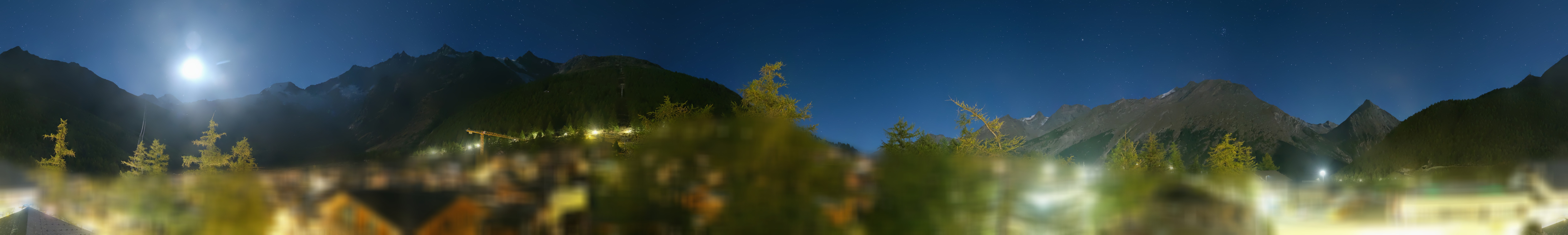 Archiv Foto Webcam Saas Fee: Blick in den Ortskern