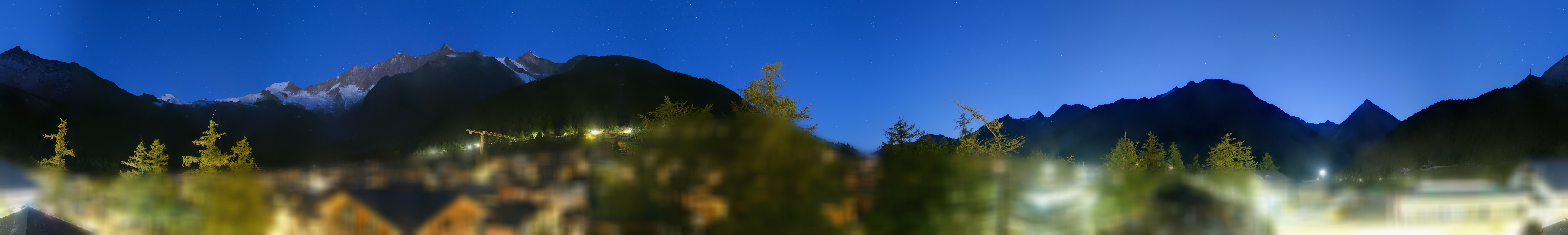 Archiv Foto Webcam Saas Fee: Blick in den Ortskern