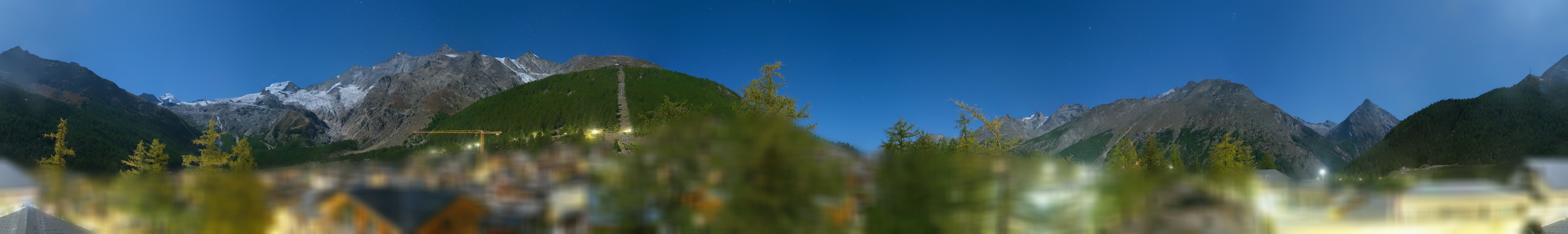 Archiv Foto Webcam Saas Fee: Blick in den Ortskern