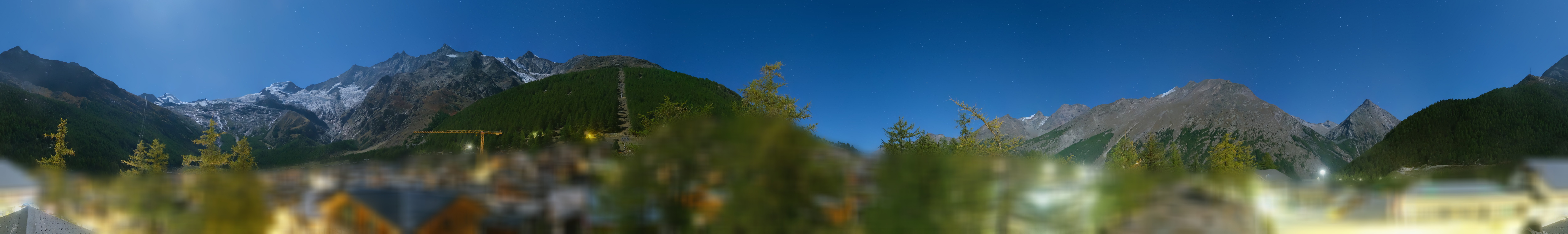 Archiv Foto Webcam Saas Fee: Blick in den Ortskern