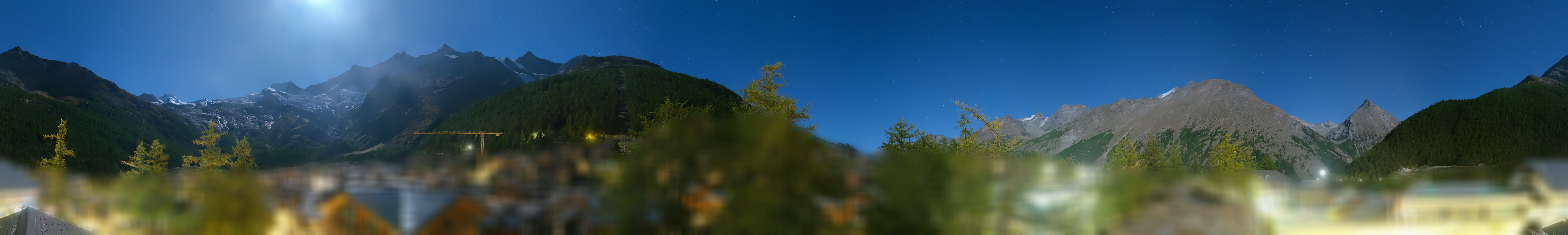 Archiv Foto Webcam Saas Fee: Blick in den Ortskern