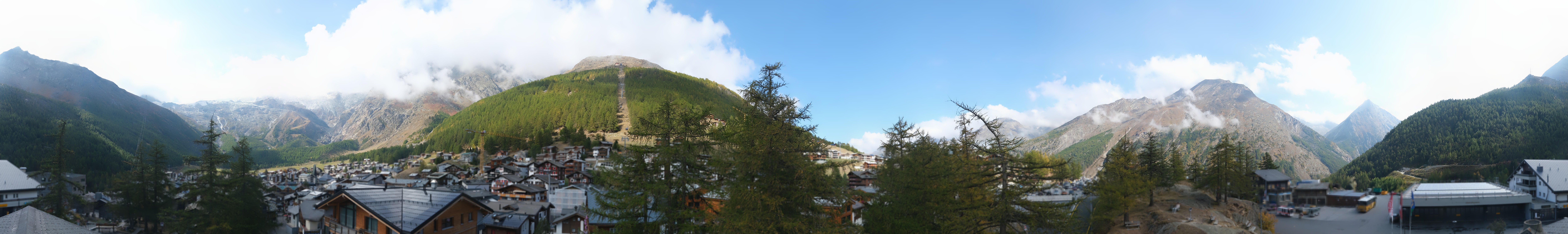 Archiv Foto Webcam Saas Fee: Blick in den Ortskern