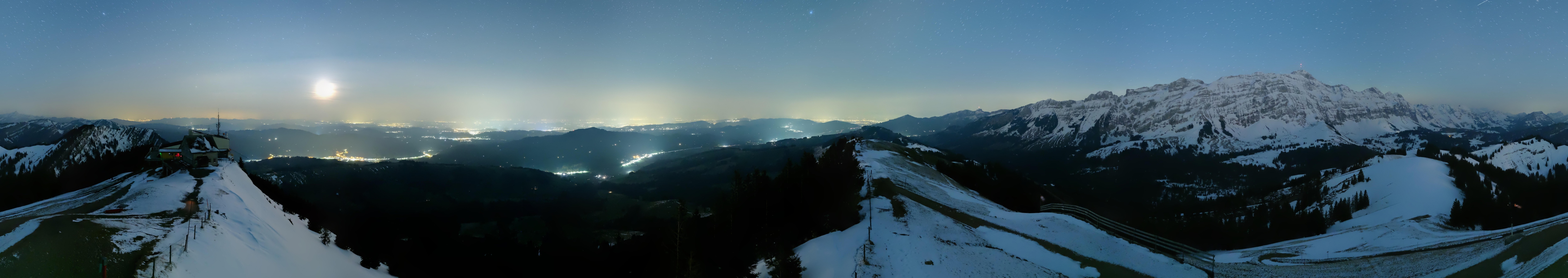Archived image Webcam Kronberg mountain - Panoramic view