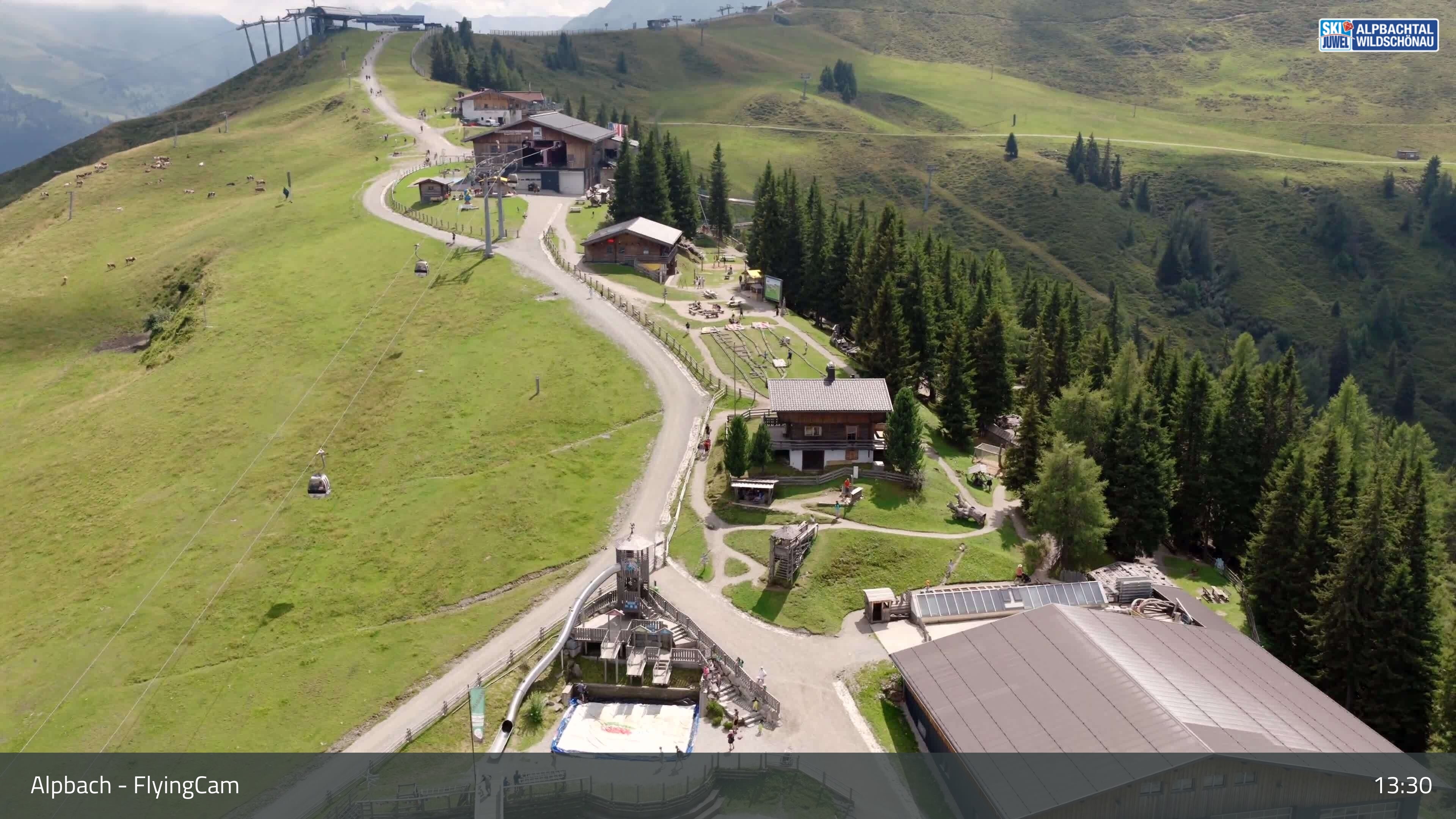 Archiv Foto Webcam Flying Cam: Alpbachtal von oben