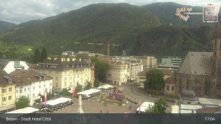 Archiv Foto Webcam Bozen - Stadt Hotel Citta