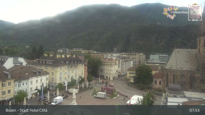 Archiv Foto Webcam Bozen - Stadt Hotel Citta
