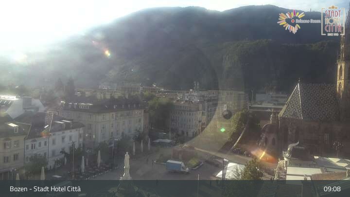 Archiv Foto Webcam Bozen - Stadt Hotel Citta