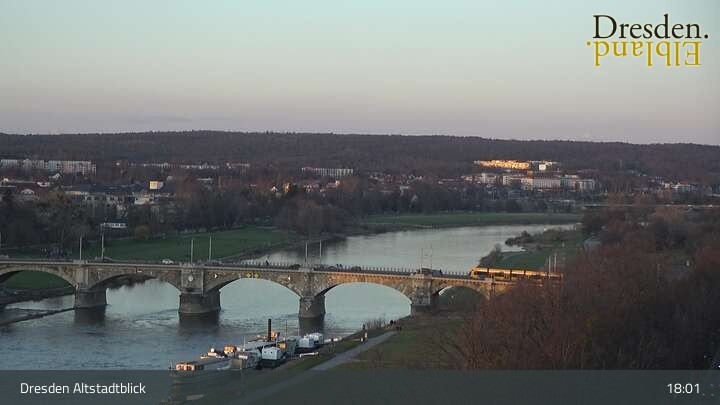 Archiv Foto Webcam Dresden Terrassenufer - Blick auf die Altstadt