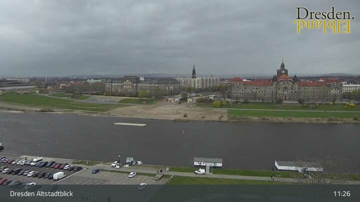 Archiv Foto Webcam Dresden Terrassenufer - Blick auf die Altstadt