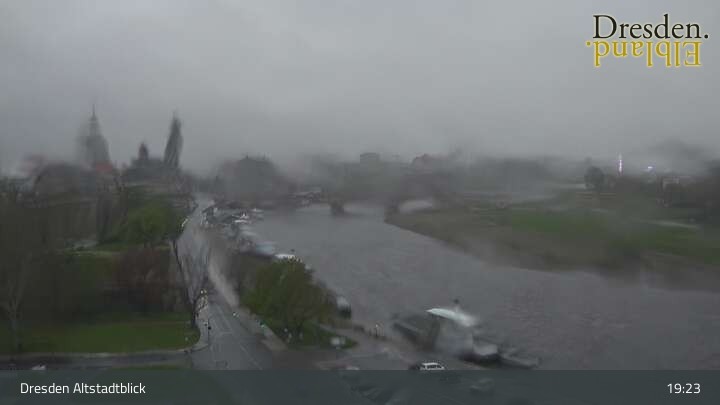 Archiv Foto Webcam Dresden Terrassenufer - Blick auf die Altstadt