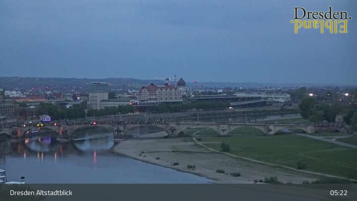 Archiv Foto Webcam Dresden Terrassenufer - Blick auf die Altstadt