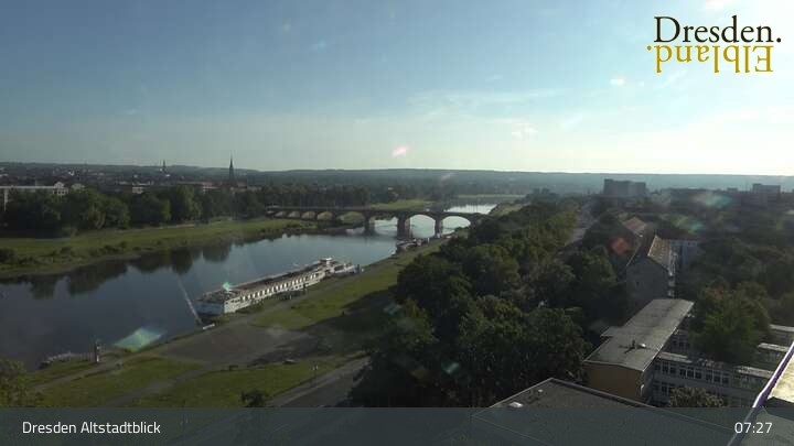 Archiv Foto Webcam Dresden Terrassenufer - Blick auf die Altstadt