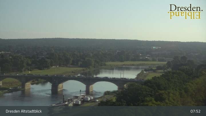 Archiv Foto Webcam Dresden Terrassenufer - Blick auf die Altstadt