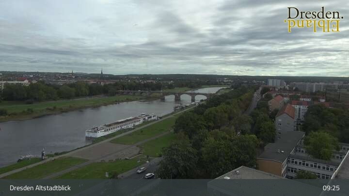 Archiv Foto Webcam Dresden Terrassenufer - Blick auf die Altstadt