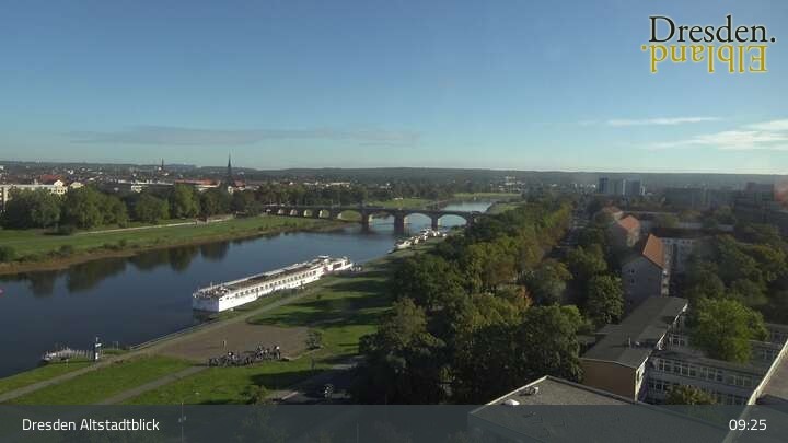 Archiv Foto Webcam Dresden Terrassenufer - Blick auf die Altstadt