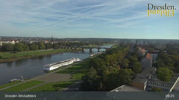 Archiv Foto Webcam Dresden Terrassenufer - Blick auf die Altstadt