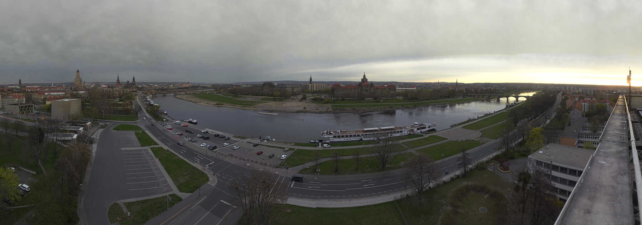 Archiv Foto Webcam Dresden - Elbpanorama